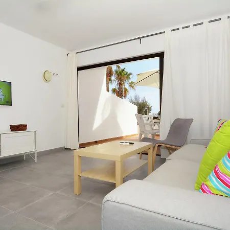 Comfortable In Puerto Del Carmen With Swimming Pool