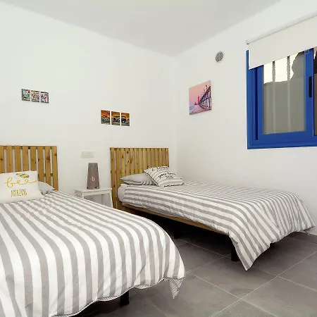 Apartamento Comfortable In Puerto Del Carmen With Swimming Pool *